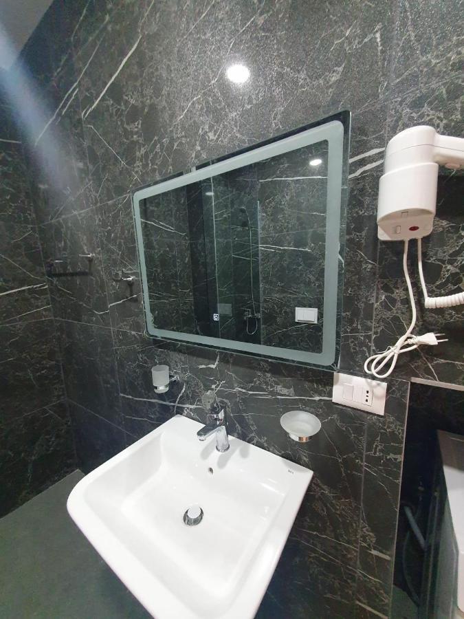 #New Luxury Apartment Тирана Экстерьер фото